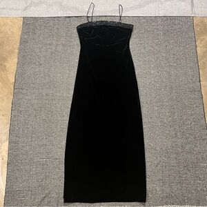 De Laru Black Velvet Gown with Beading